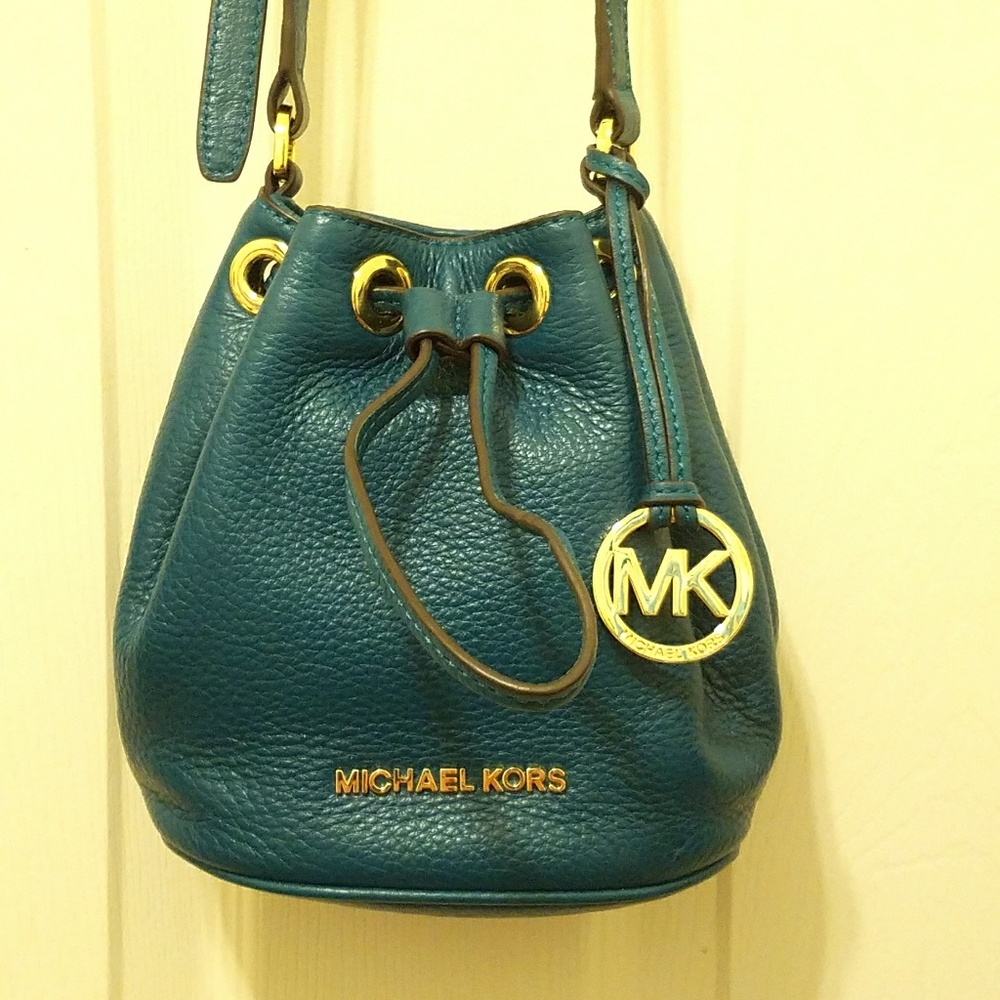 Authentic Michael Kors shoulder bag